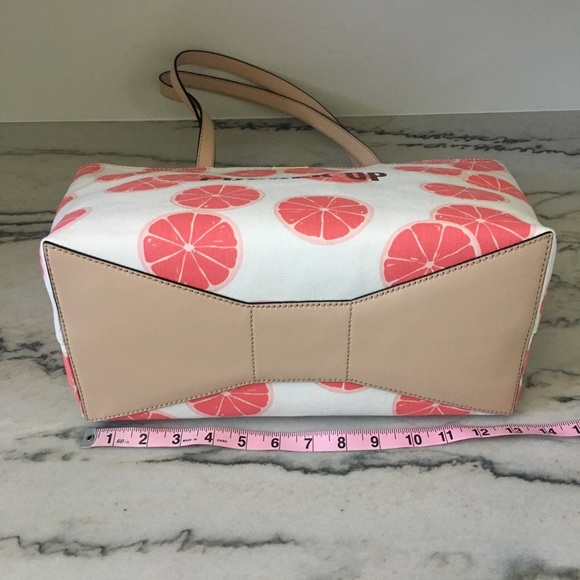 NWT Last 1 😱 Kate Spade ♠️ Pucker Up Tote - Picture 4 of 7